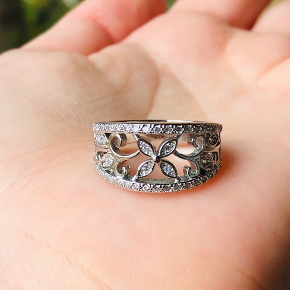 NWOT 925 Silver white sapphire ring - Picture 7 of 8